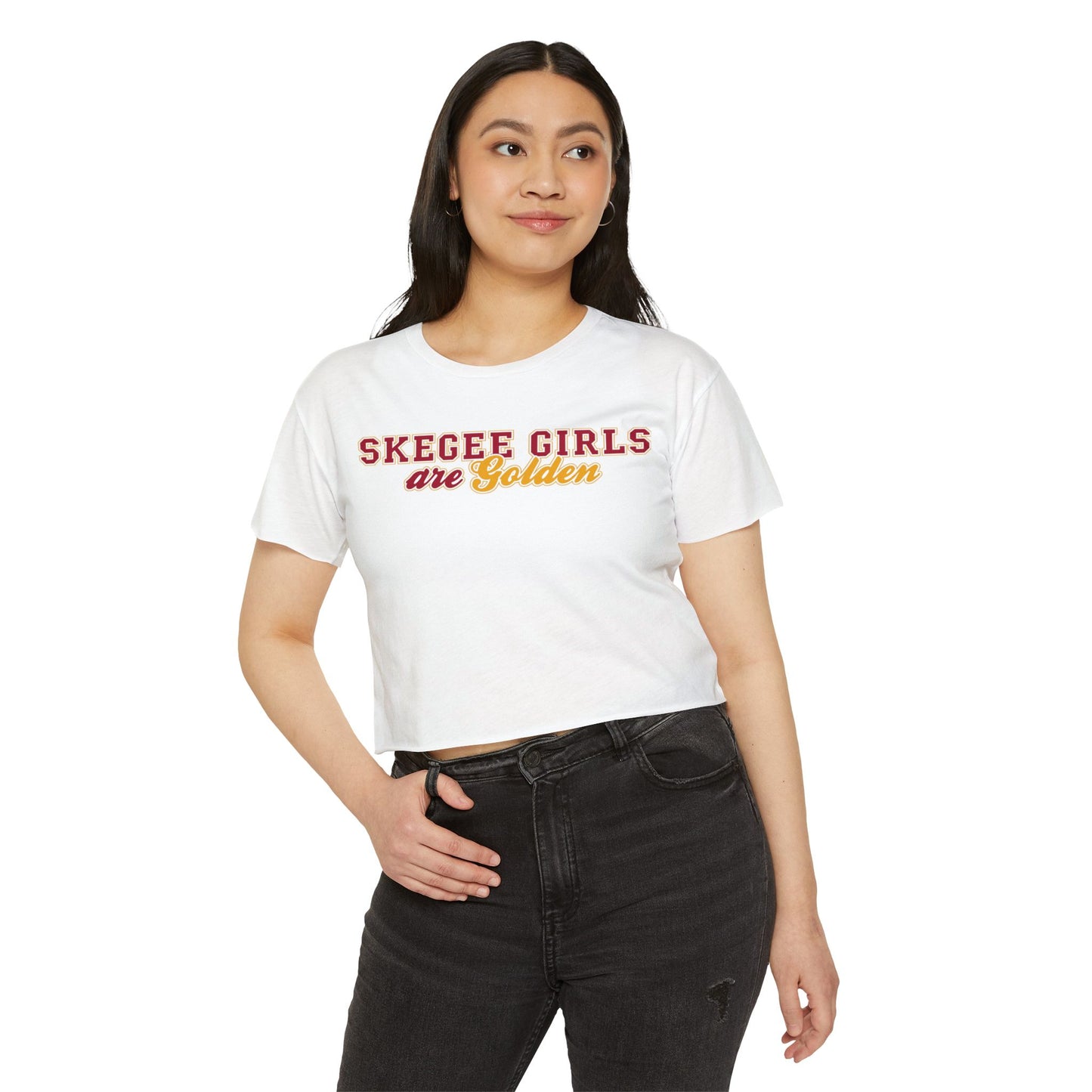 ‘Skegee Girls Festival Crop Top - Trendy Women's Tee for Summer Celebrations